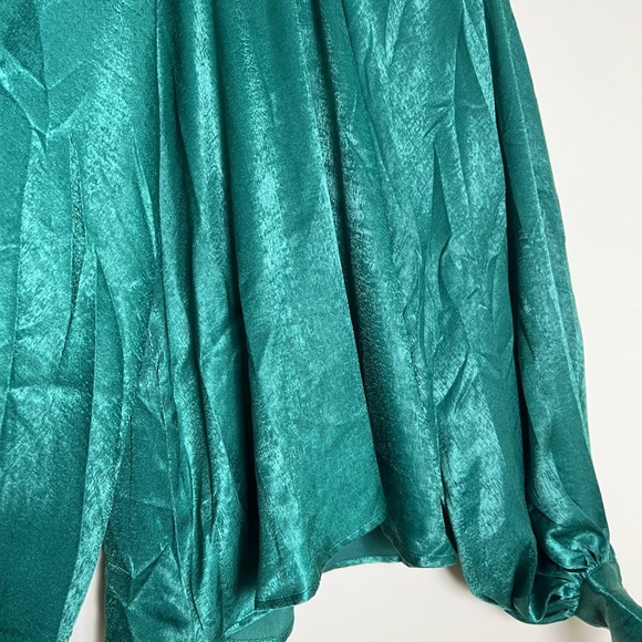 Red Dress AURA Women Emerald Green Top Silk Relaxed Fit XS Front Tie Career Glam - Picture 14 of 16